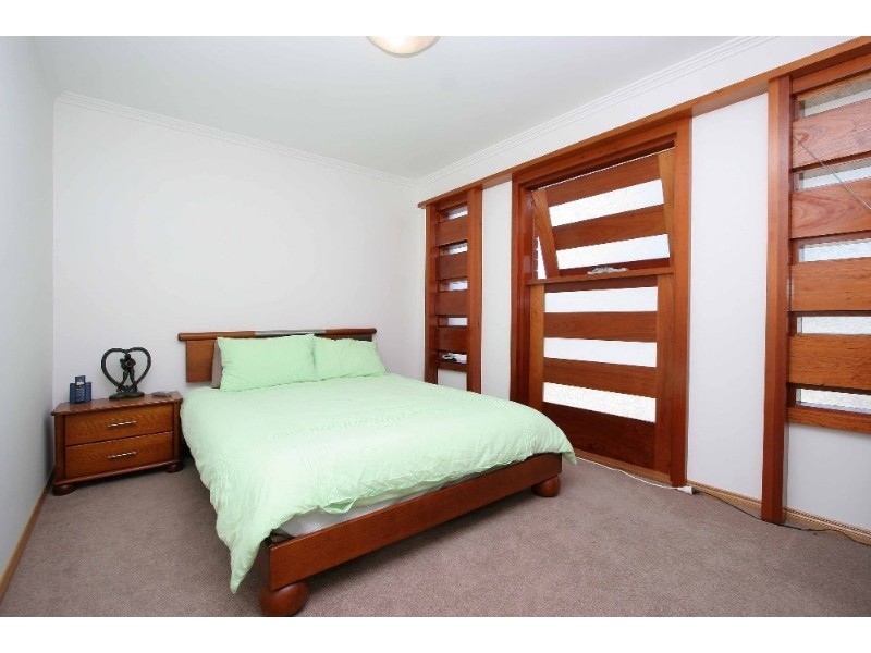 32A Clunes Street, Kingsbury VIC 3083