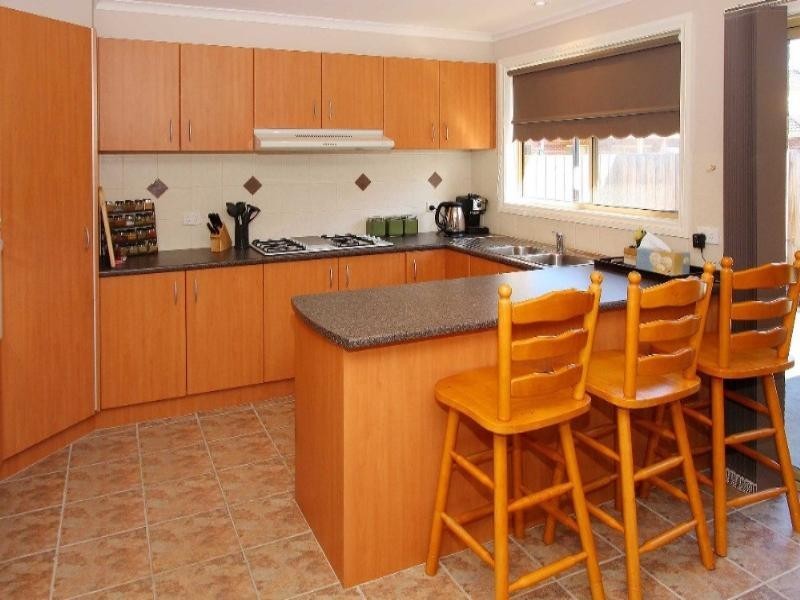 13 Marais Grove, South Morang VIC 3752