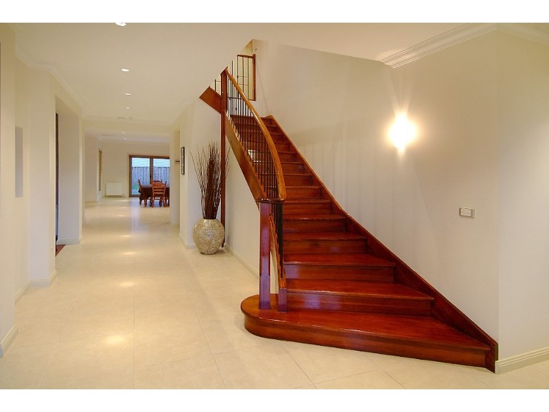 5 Bramble Crescent, Bundoora VIC 3083