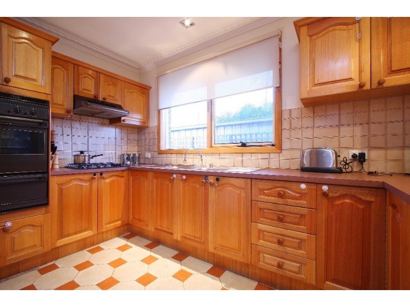 9 Fettling Street, Preston West VIC 3072