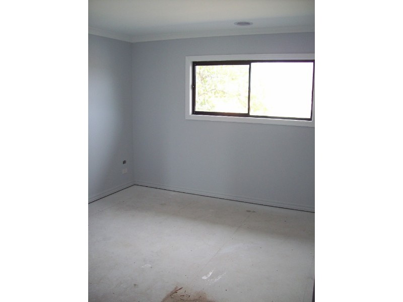 1 & 2/247 Wood Street, Preston VIC 3072