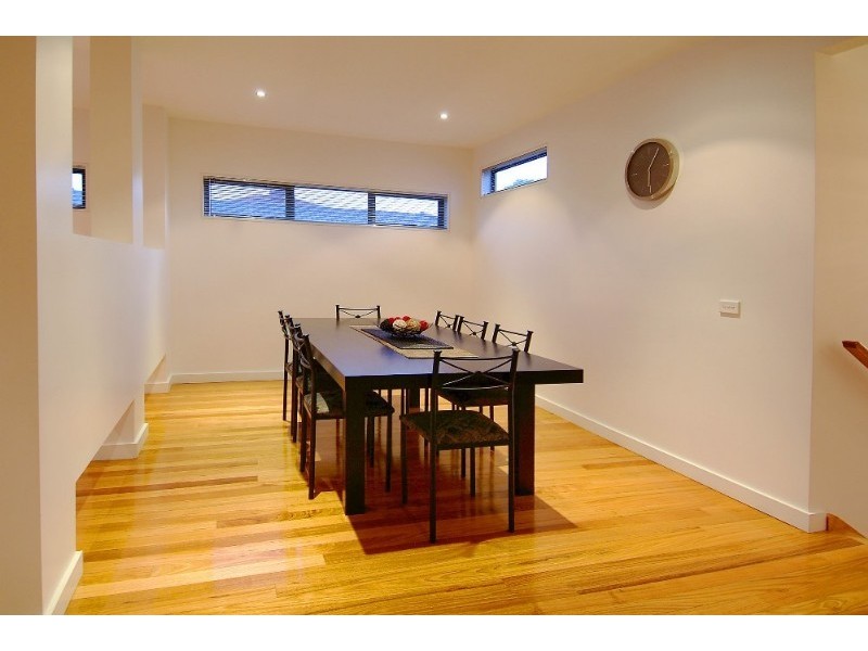 3 Wingspan Avenue, South Morang VIC 3752