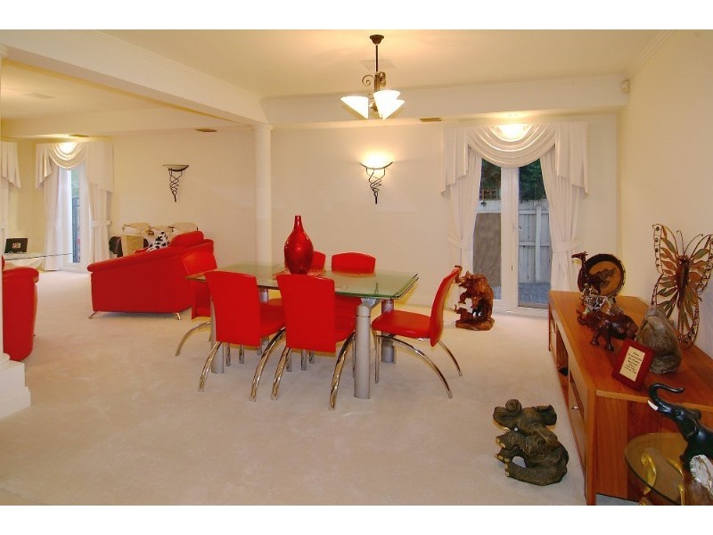 27 Montana Way, Mill Park VIC 3082