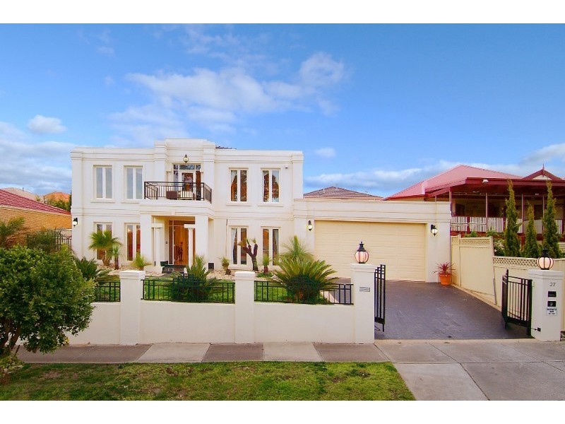27 Montana Way, Mill Park VIC 3082