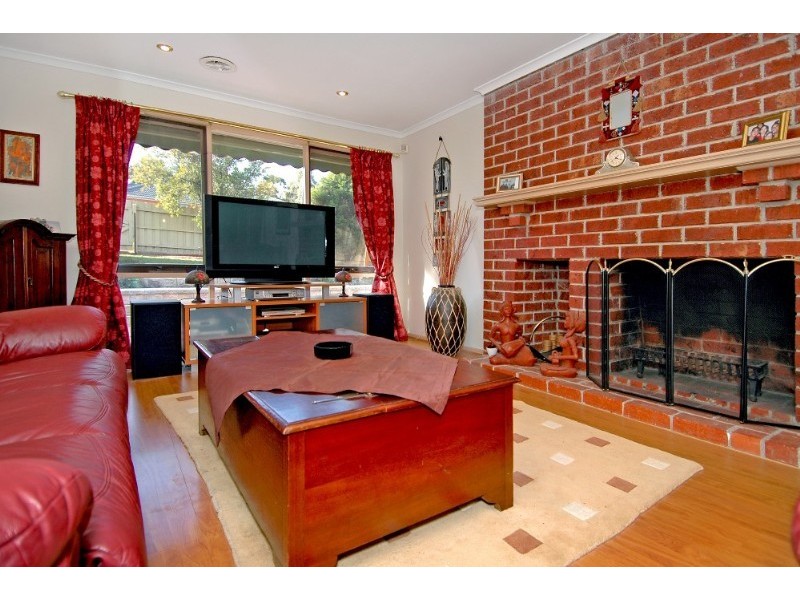 62 Edmund Rice Parade, Watsonia North VIC 3087