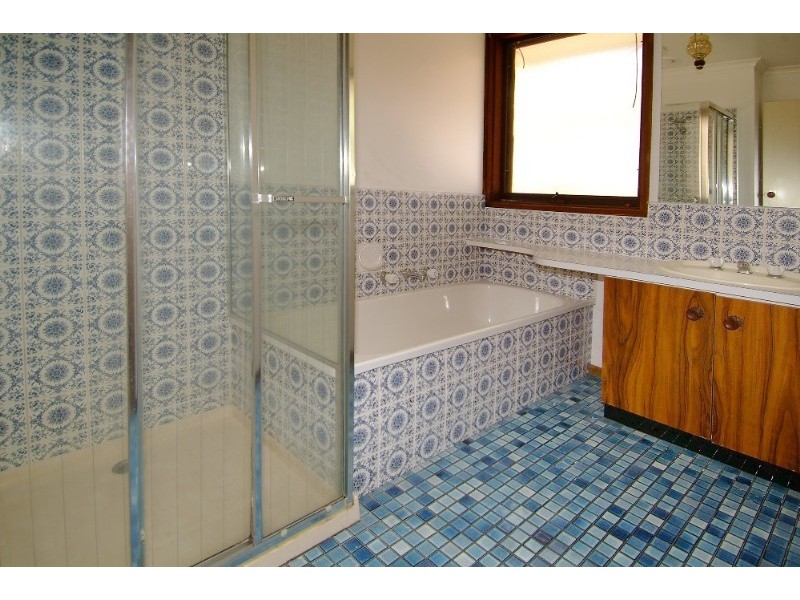 6 Beethoven Court, Bundoora VIC 3083