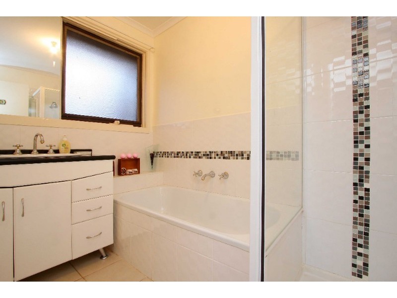 23 Jacaranda Drive, Mill Park VIC 3082