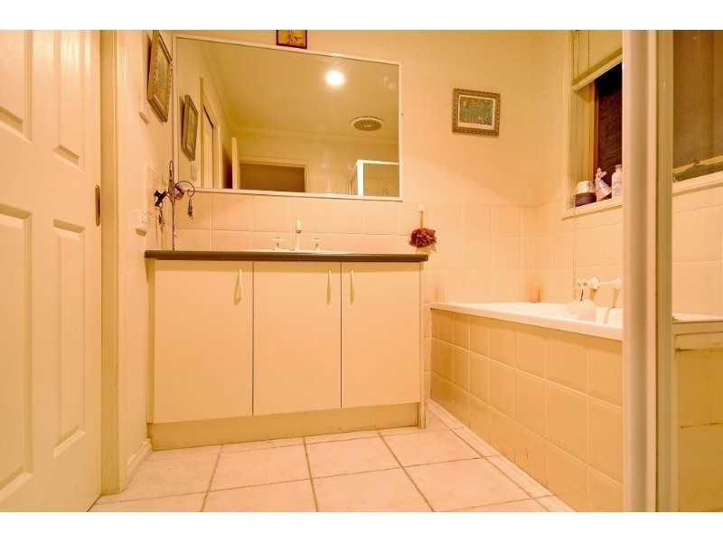 40/292 McKimmies Road, Mill Park VIC 3082