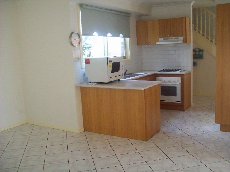 1/54 Cheddar Road, Reservoir VIC 3073