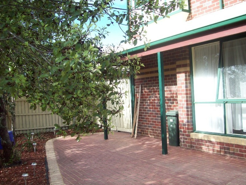 1/54 Cheddar Road, Reservoir VIC 3073