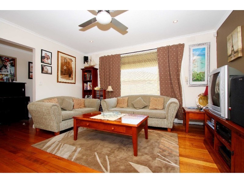 112 Darebin Drive, Thomastown VIC 3074