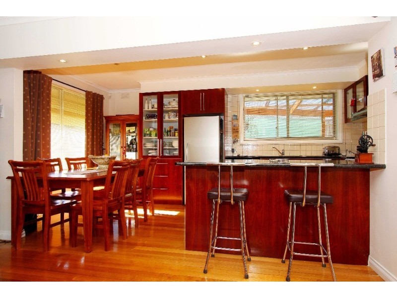 112 Darebin Drive, Thomastown VIC 3074