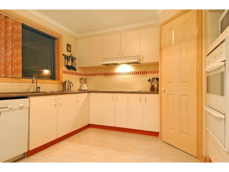 7 Moonstone Walk, Bundoora VIC 3083