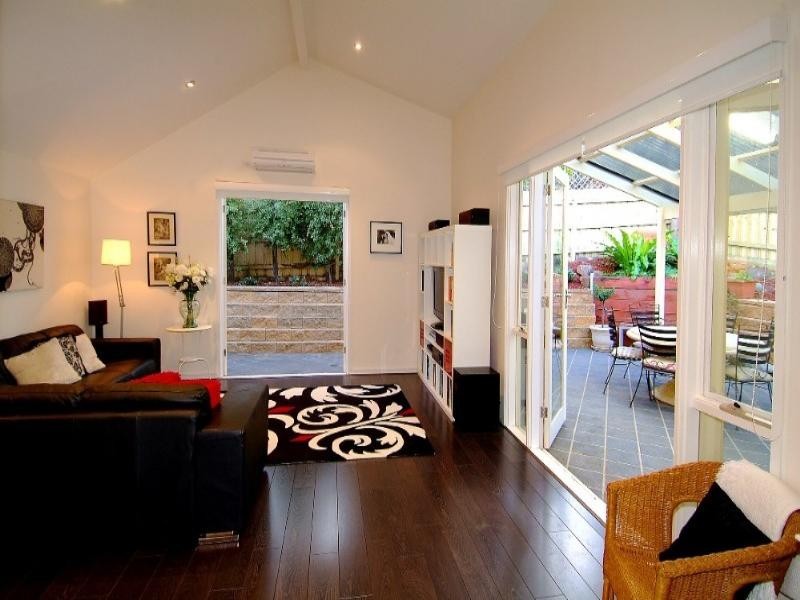 5 Edmund Rice Parade, Watsonia North VIC 3087