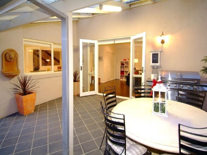 5 Edmund Rice Parade, Watsonia North VIC 3087