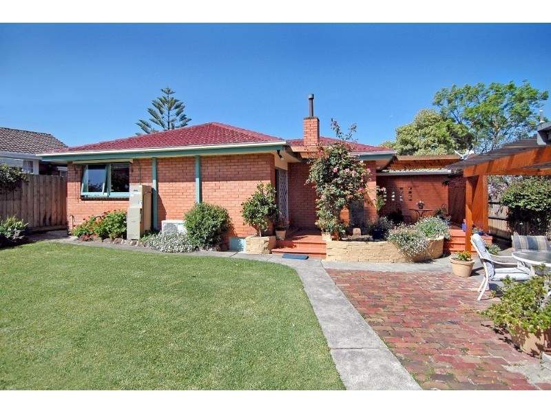 11 Loyola Court, Watsonia VIC 3087