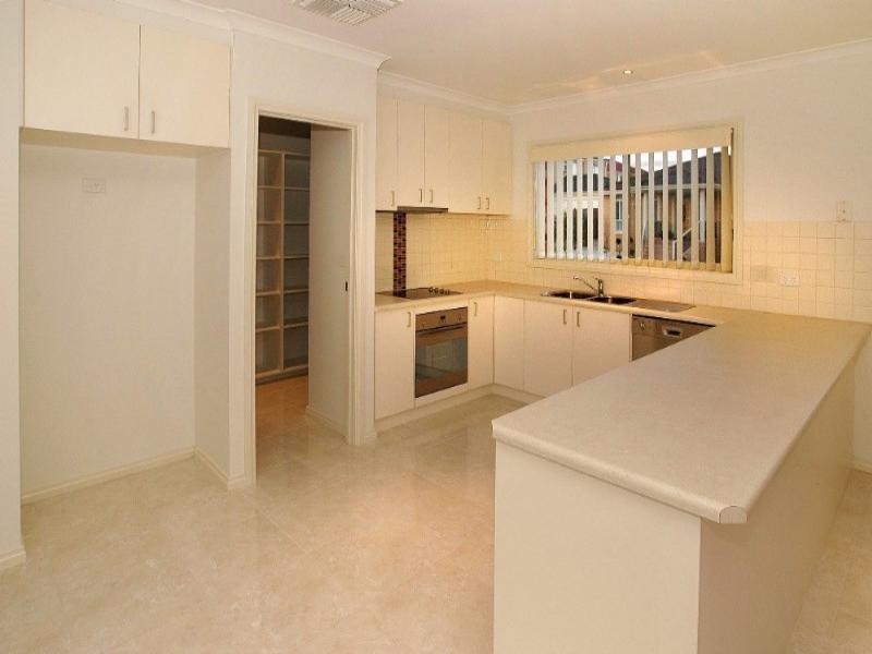 54 Alain Avenue, South Morang VIC 3752
