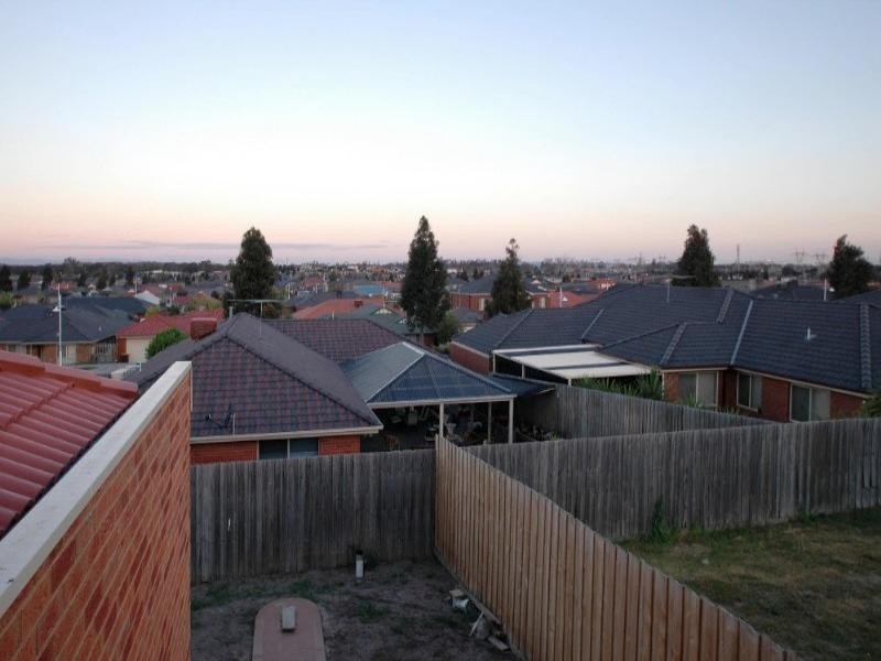 54 Alain Avenue, South Morang VIC 3752