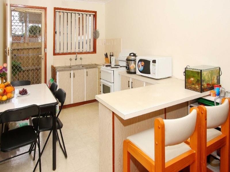 3/5 Louis Street, Reservoir VIC 3073