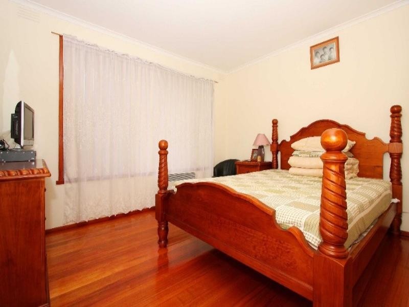 3/5 Louis Street, Reservoir VIC 3073