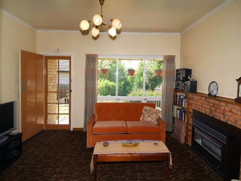 3 Crellin Crescent, Watsonia VIC 3087