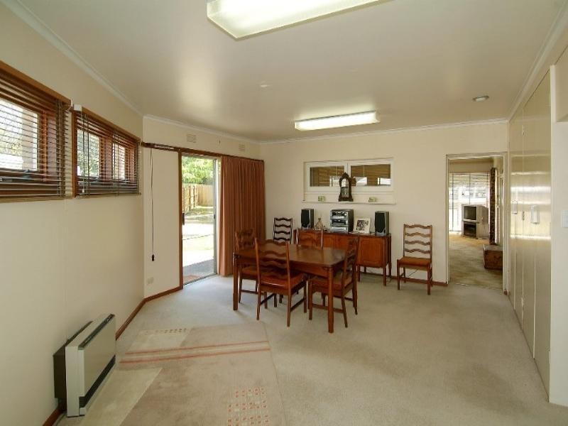 3 Crellin Crescent, Watsonia VIC 3087