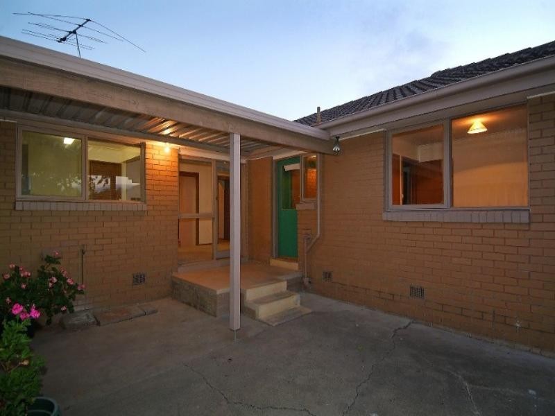 35 Milton Parade, Bundoora VIC 3083