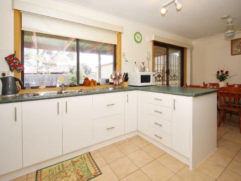 55 Pindari Avenue, Mill Park VIC 3082