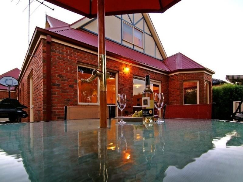 38 Snake Gully Drive, Bundoora VIC 3083