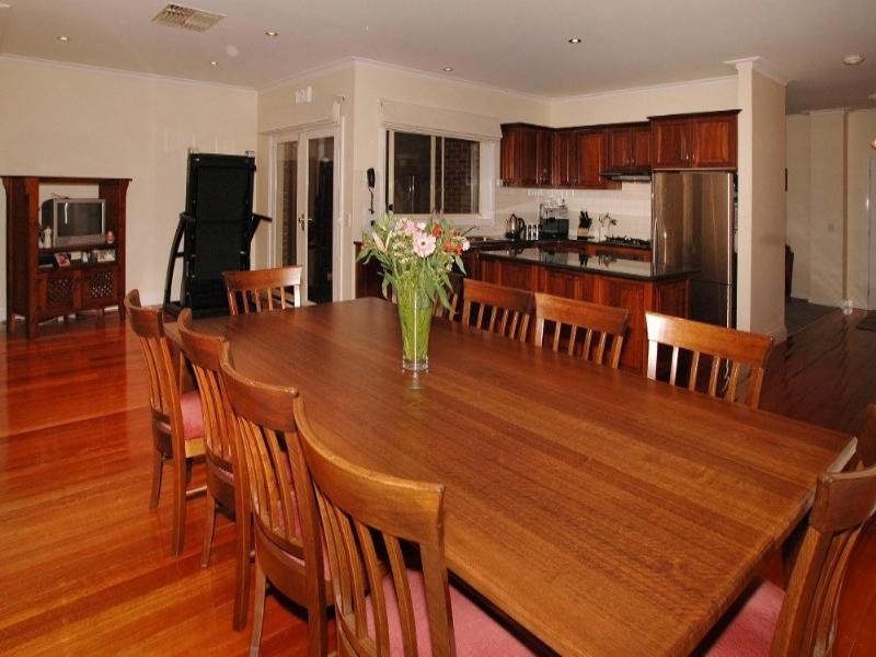 10 Viewbank Place, Mill Park VIC 3082