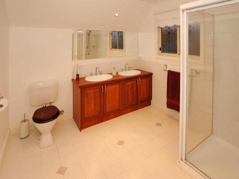 10 Viewbank Place, Mill Park VIC 3082