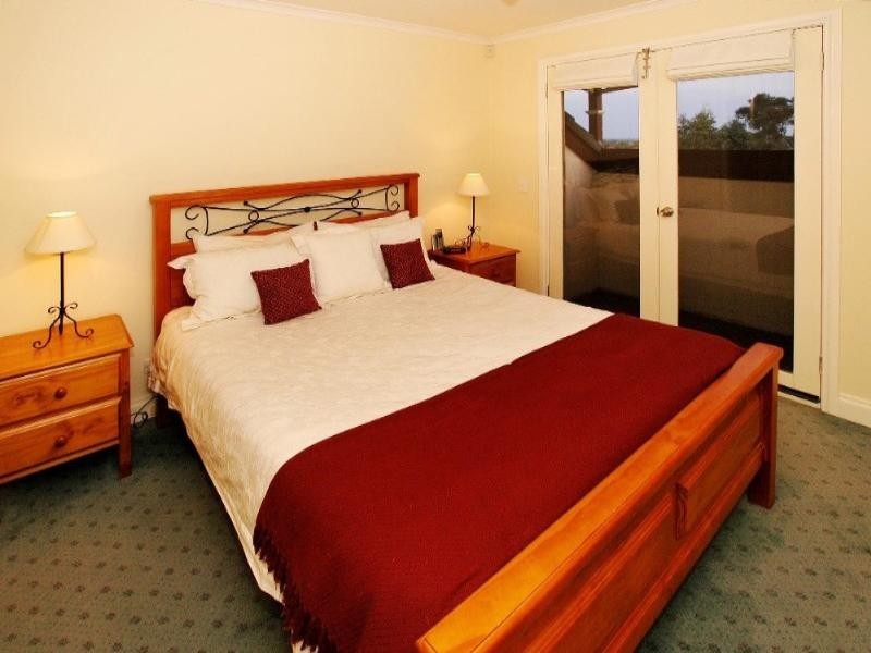 10 Viewbank Place, Mill Park VIC 3082