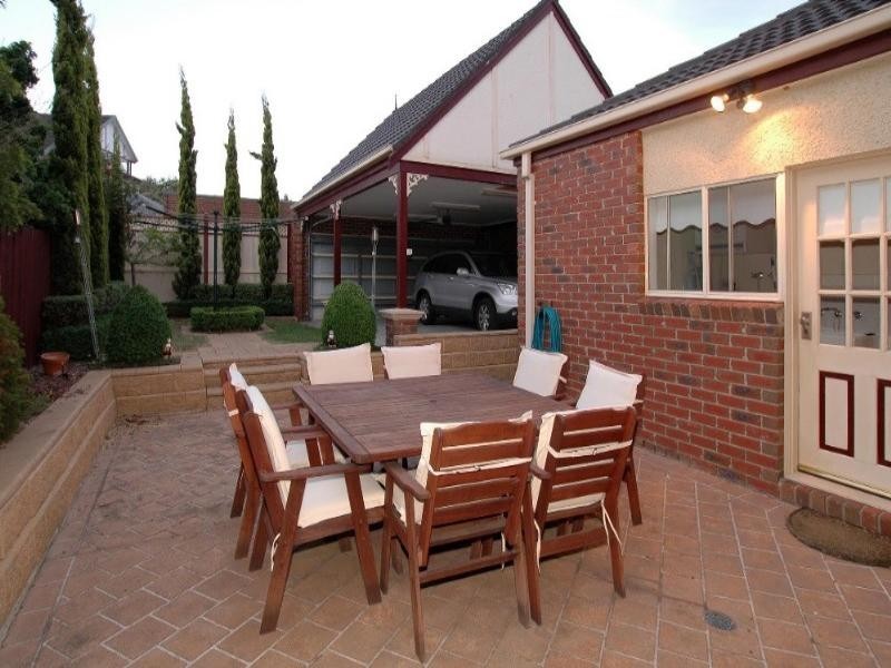 10 Viewbank Place, Mill Park VIC 3082