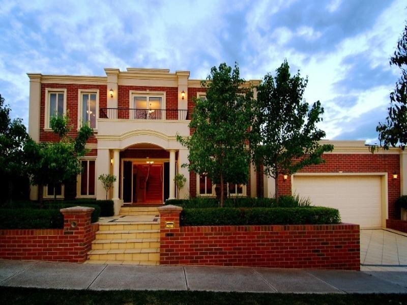 4 Ward Drive, Mill Park VIC 3082