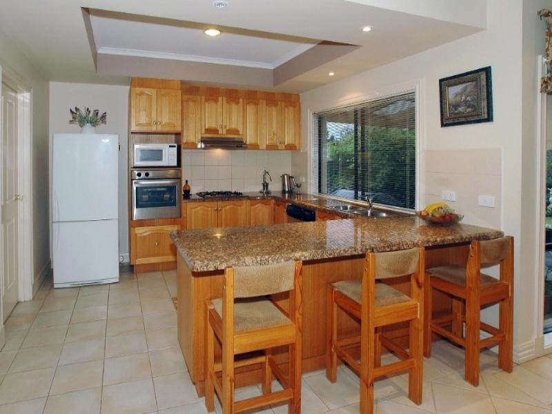 12 Bottlebrush Drive, Mill Park VIC 3082