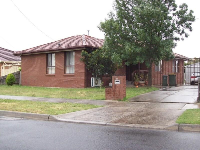 44 Pandora Avenue, Thomastown VIC 3074