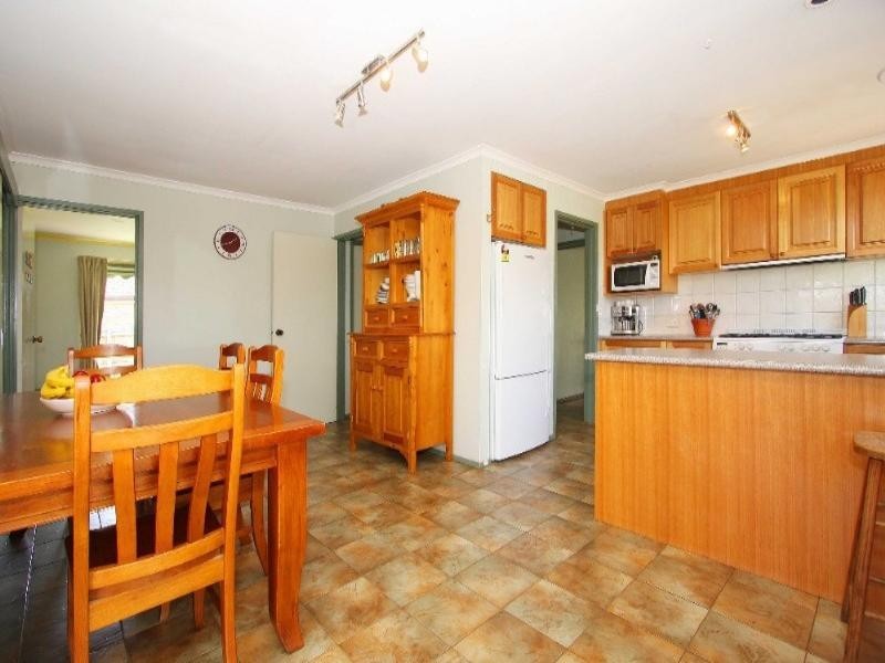 9 Britten Court, Bundoora VIC 3083