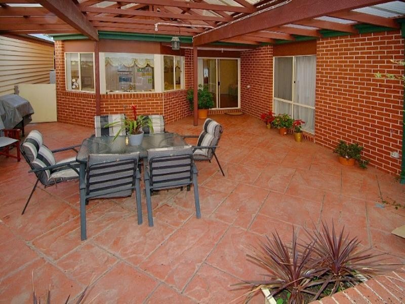 84 Stockdale Way, Mill Park VIC 3082