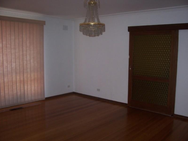 70 Dumbarton Street, Reservoir VIC 3073