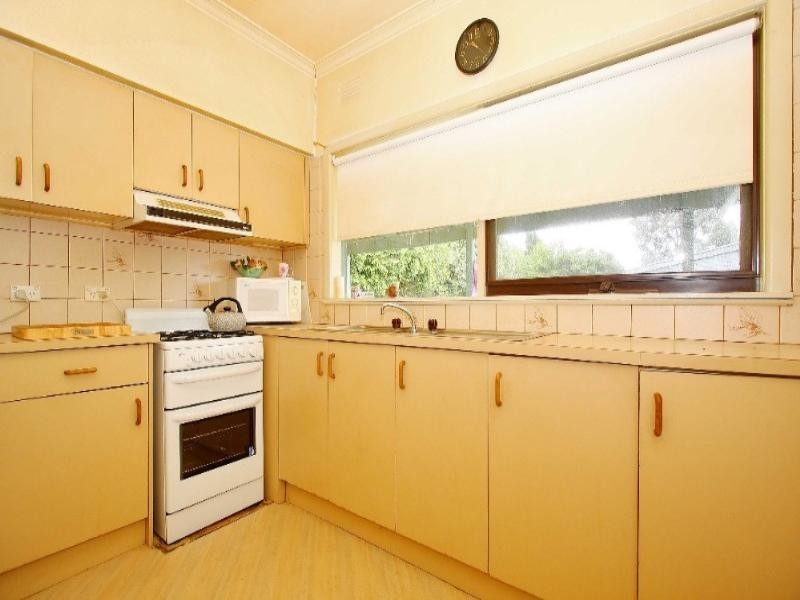 11 Whittier Street, Kingsbury VIC 3083