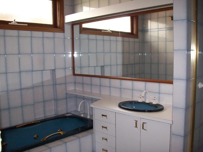 16 Outlook Rise, Bundoora VIC 3083