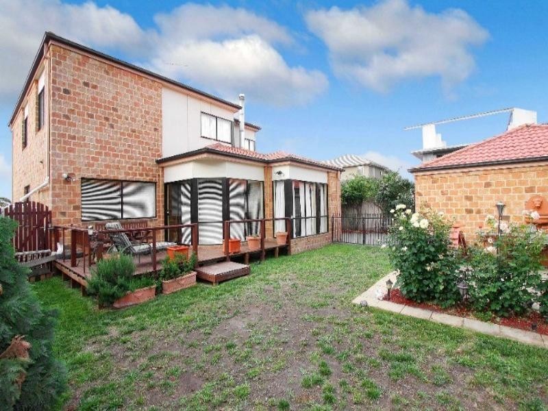 22 Parkview Crescent, Bundoora VIC 3083