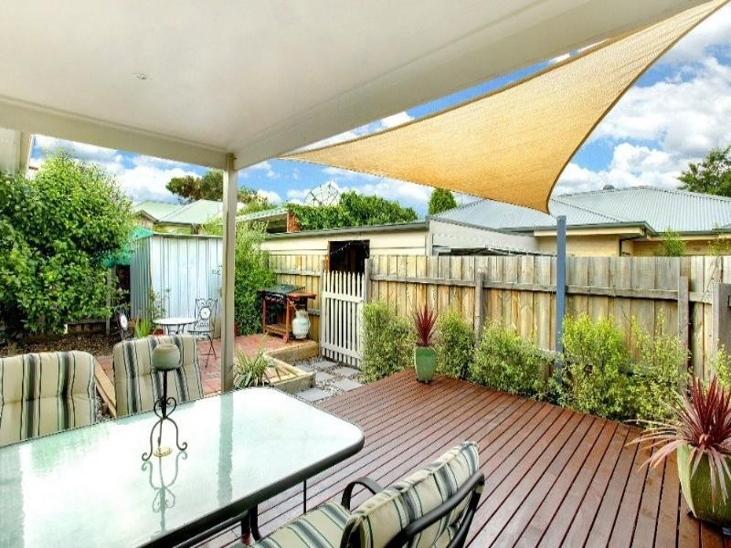 1/40 Mcmahon Road, Reservoir VIC 3073