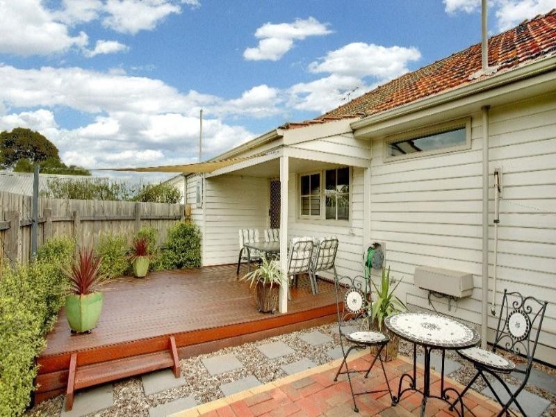 1/40 Mcmahon Road, Reservoir VIC 3073