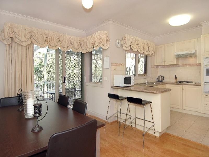 19 Piccadilly Close, Greensborough VIC 3088