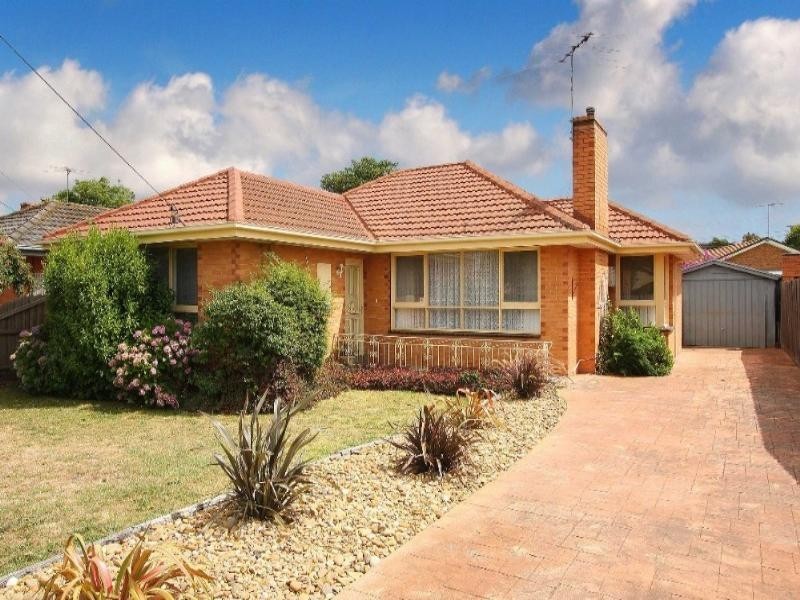 26 Flag Street, Kingsbury VIC 3083