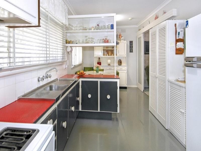 6 Regis Court, Watsonia VIC 3087