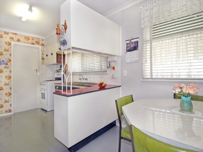 6 Regis Court, Watsonia VIC 3087