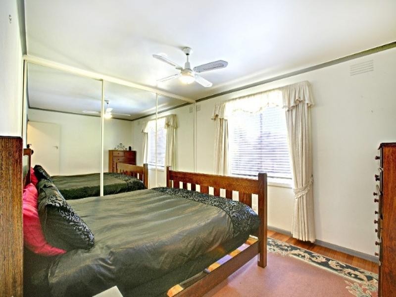 35 Glenn Crescent, Bundoora VIC 3083