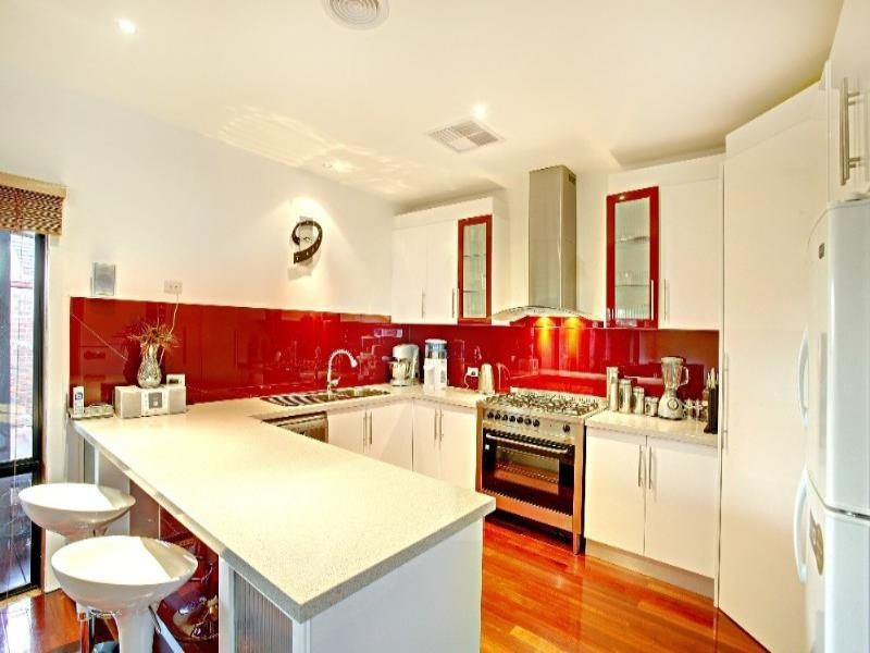 2/30 Fordham Road, Reservoir VIC 3073